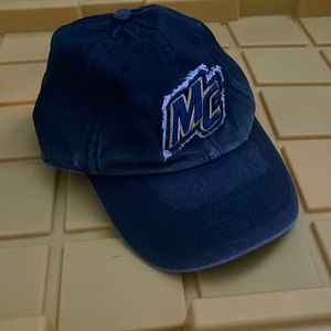 Merrimack college hat perfect condition